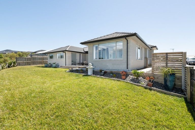 Photo of property in 26 Kiritiana Close, Pyes Pa, Tauranga, 3112