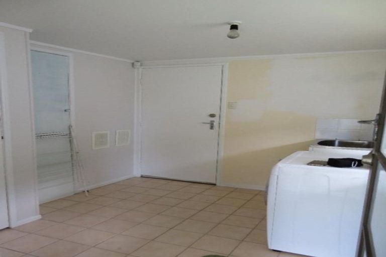 Photo of property in 292 Pakuranga Road, Pakuranga Heights, Auckland, 2010