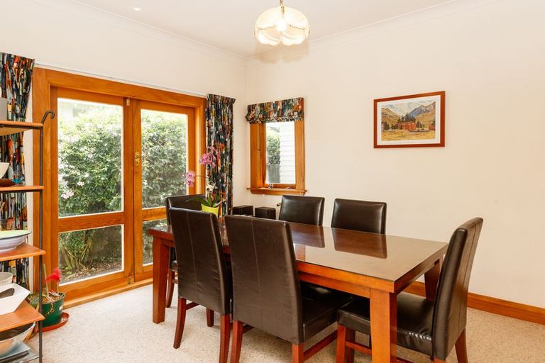 Photo of property in 30 Parata Street, Hokowhitu, Palmerston North, 4410