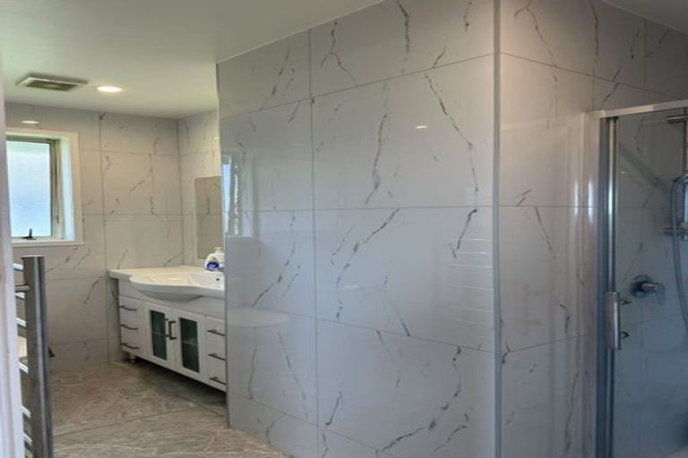 Photo of property in 26 Waimana Avenue, Northcote Point, Auckland, 0627