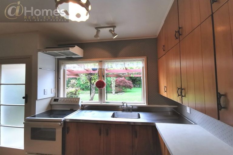 Photo of property in 10 Manuka Street, Orewa, 0931