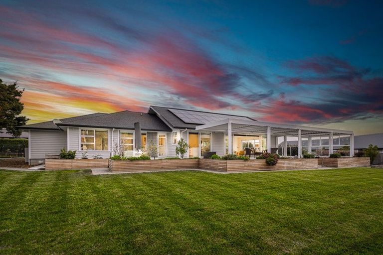 Photo of property in 4 Parlane Drive, Huapai, Kumeu, 0810