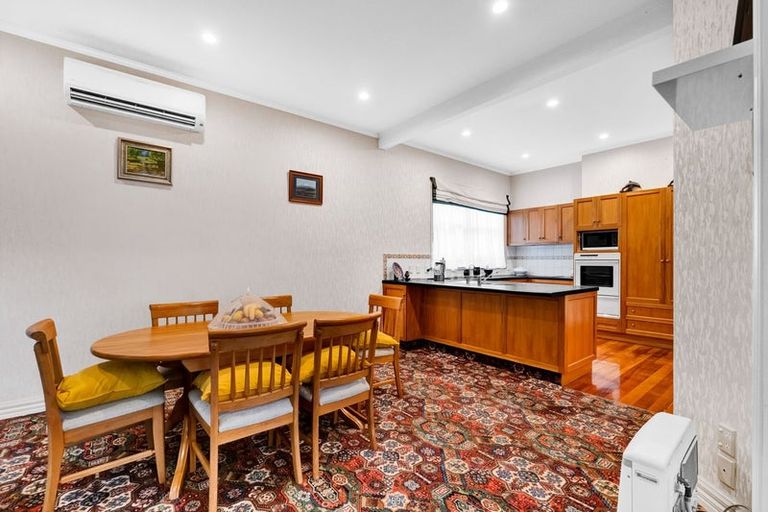 Photo of property in 19 George Street, Hawera, 4610