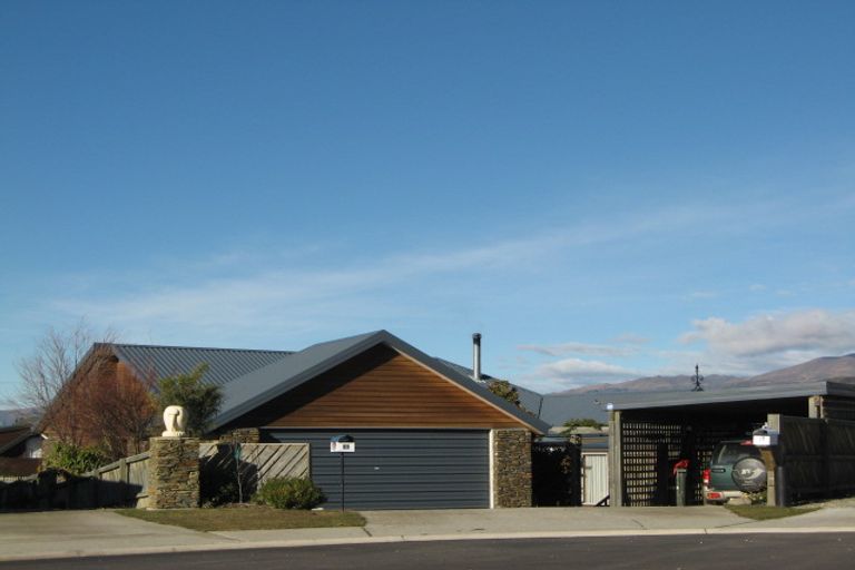 Photo of property in 11 Hillview Place, Wanaka, 9305
