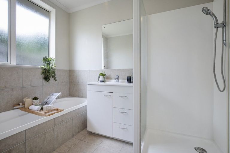 Photo of property in 29 Keri Vista Rise, Papakura, 2110