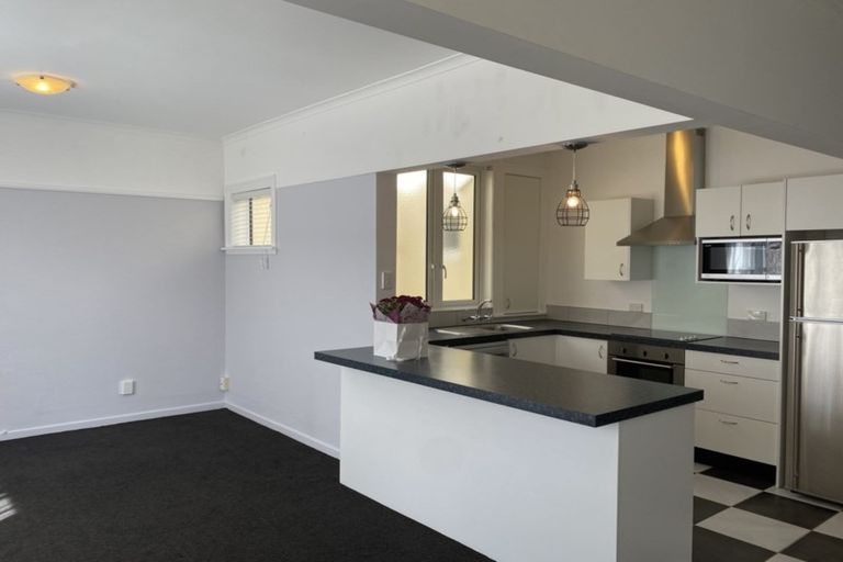 Photo of property in 34f5 Hawkestone Street, Thorndon, Wellington, 6011