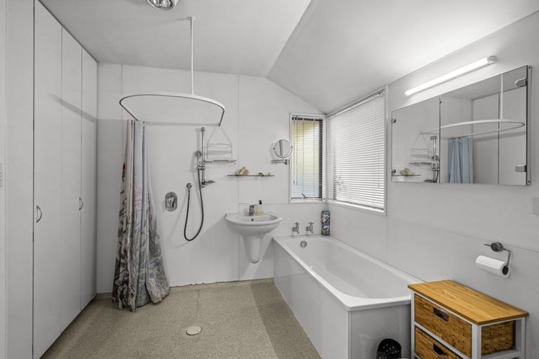 Photo of property in 6b Saint Leonards Square, Sumner, Christchurch, 8081