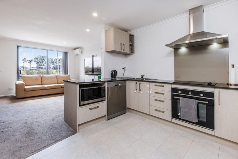 Photo of property in 23 Saddleback Crescent, Papakura, 2110