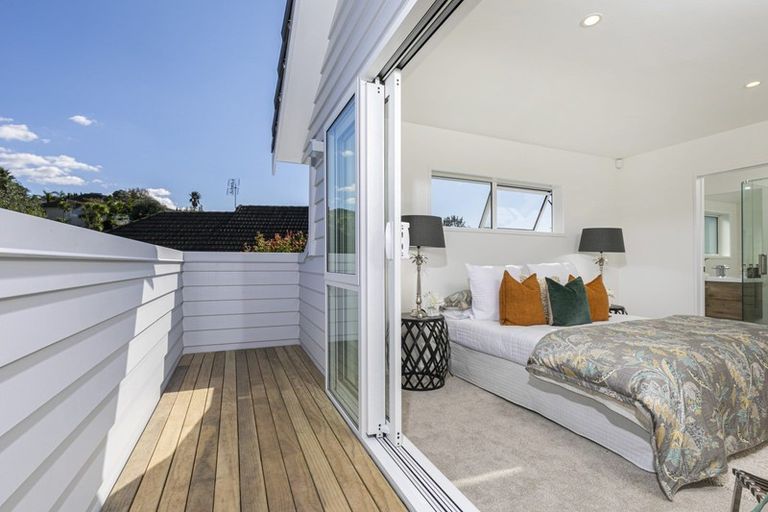 Photo of property in 11a Langana Avenue, Browns Bay, Auckland, 0630