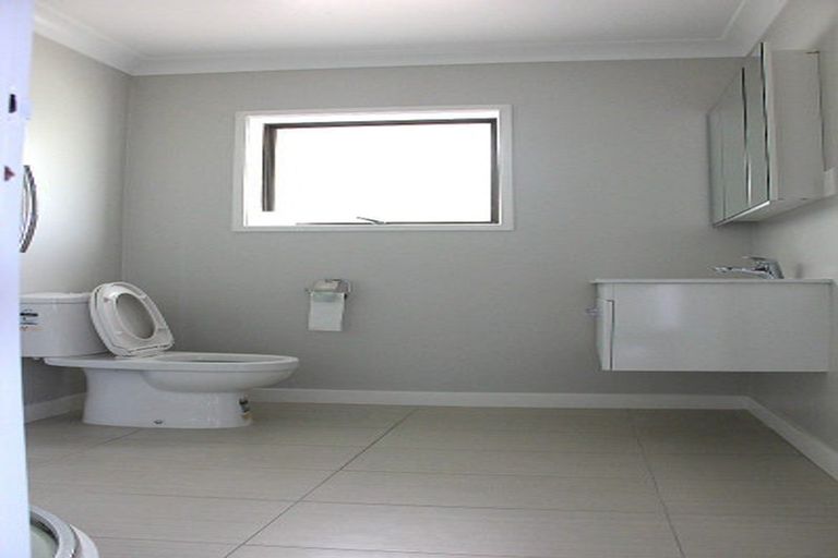 Photo of property in 32 Coronation Road, Hillcrest, Auckland, 0627