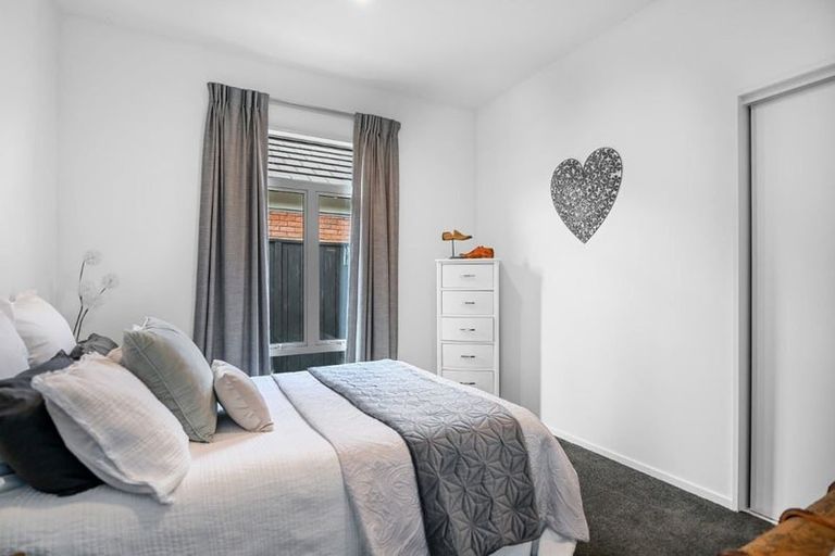 Photo of property in 33 Henley Green, Northwood, Christchurch, 8051