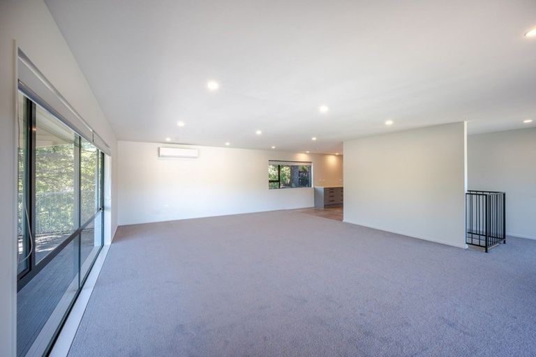 Photo of property in 3 Cedar Lane, Duvauchelle, 7581