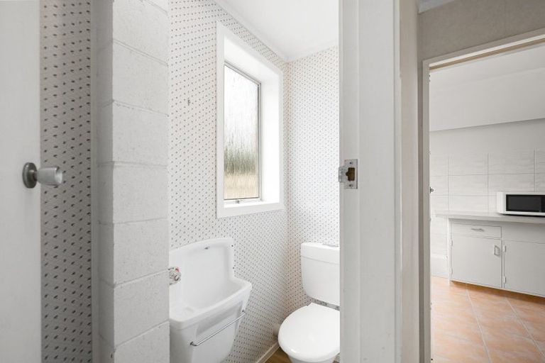 Photo of property in 16 Resthill Crescent, Glenview, Hamilton, 3206