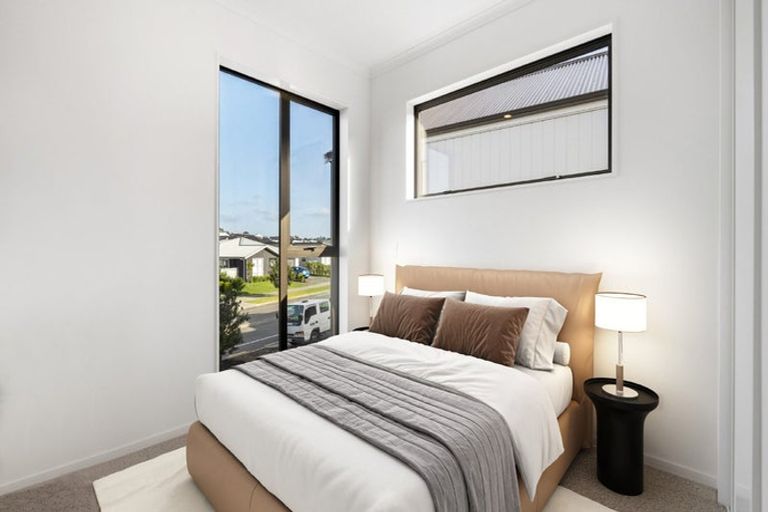 Photo of property in 30b Kukuwai Avenue, Red Beach, 0932