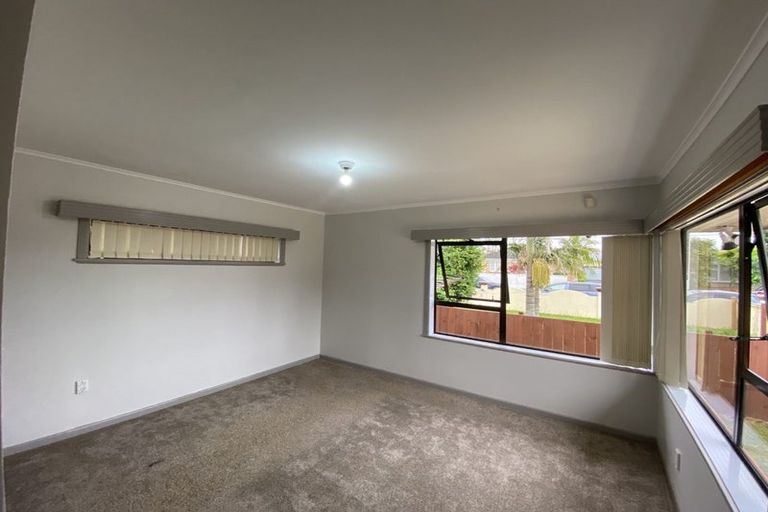 Photo of property in 18 Fraser Road, Papatoetoe, Auckland, 2025