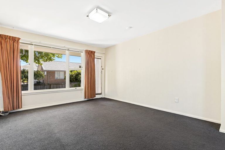 Photo of property in 2/60 Avalon Street, Richmond, Christchurch, 8013