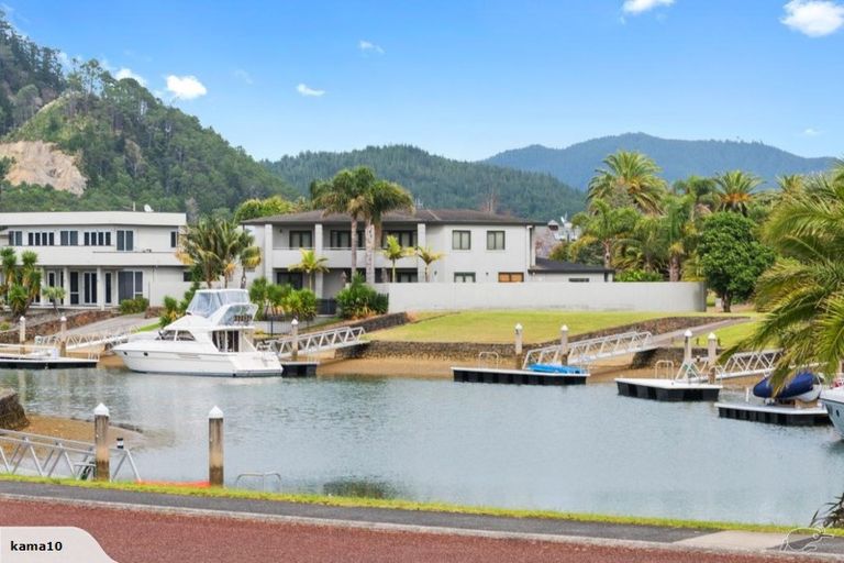 Photo of property in 588 Waterways Parade, Pauanui, Hikuai, 3579
