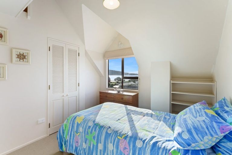 Photo of property in 128 Seaview Road, Paraparaumu Beach, Paraparaumu, 5032
