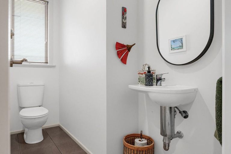 Photo of property in 52 Magellan Rise, Flagstaff, Hamilton, 3210