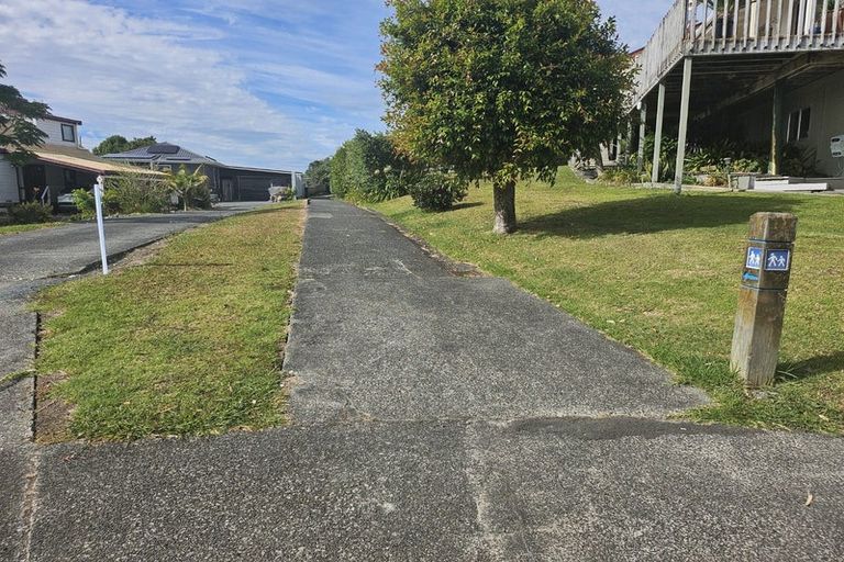 Photo of property in 12 Arohia Place, Snells Beach, 0920