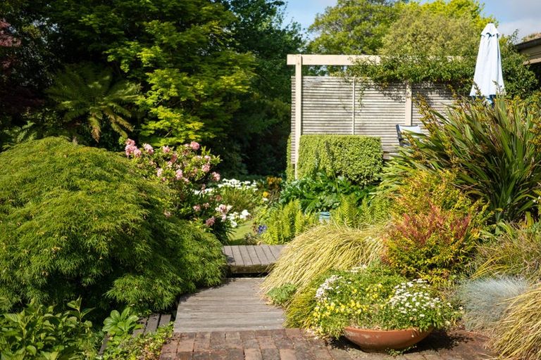 Photo of property in 166 Ilam Road, Ilam, Christchurch, 8041