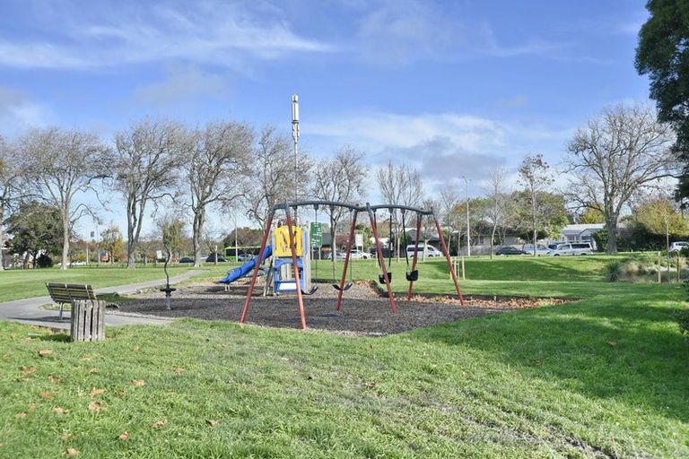 Photo of property in 2 Meredith Street, Addington, Christchurch, 8024