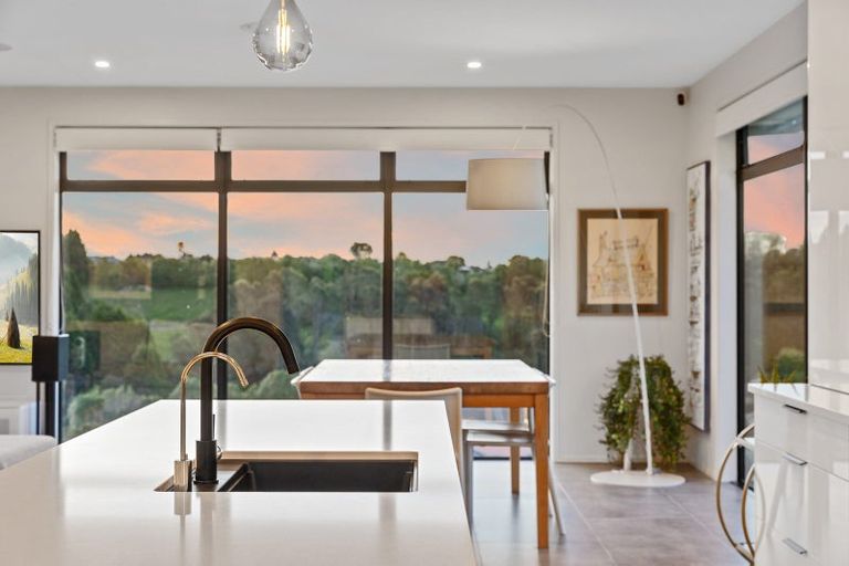 Photo of property in 101 Oteki Park Drive, Welcome Bay, Tauranga, 3112
