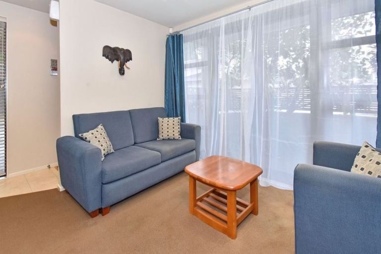 Photo of property in 11/8 Landscape Road, Papatoetoe, Auckland, 2025