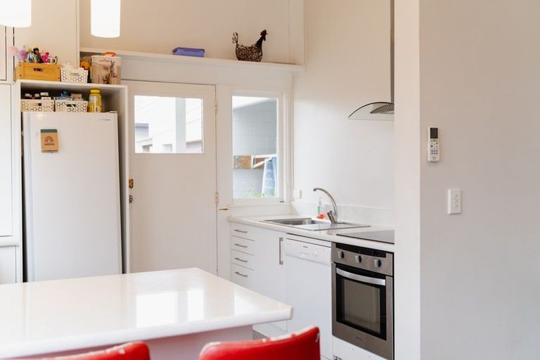 Photo of property in 63a Royal Crescent, Saint Kilda, Dunedin, 9012