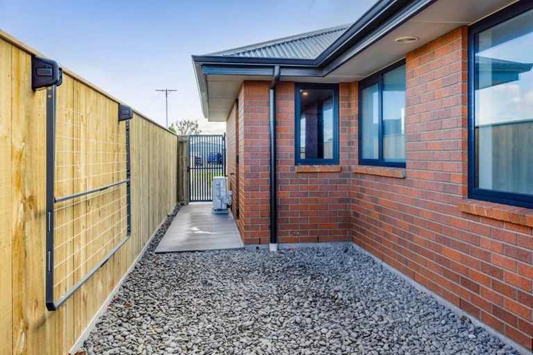 Photo of property in 72 Turuturu Road, Hawera, 4674