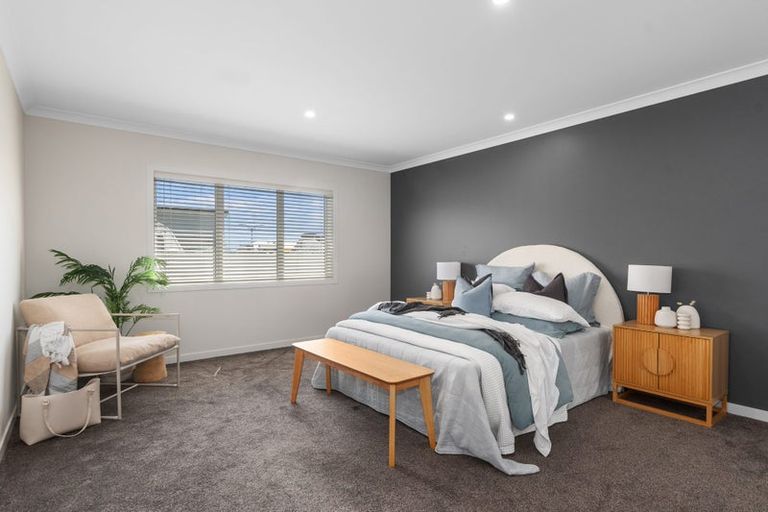 Photo of property in 43 Stace Hopper Drive, One Tree Point, 0118