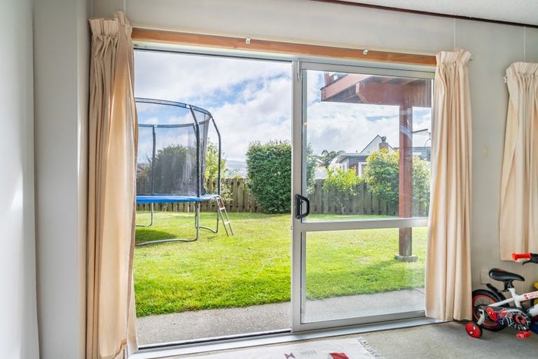 Photo of property in 2 Leeward Drive, Whitby, Porirua, 5024