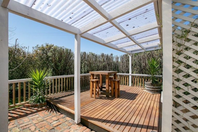 Photo of property in 1 Reading Street, Greytown, 5712