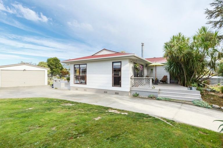 Photo of property in 50 Kaimanawa Street, Kelvin Grove, Palmerston North, 4414