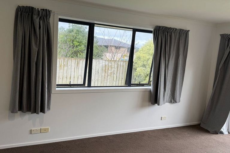 Photo of property in 41 Breaker Grove, Waiuku, 2123