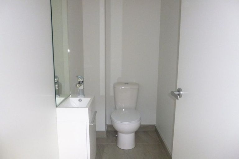 Photo of property in 70u3 Mahoe Street, Melville, Hamilton, 3206