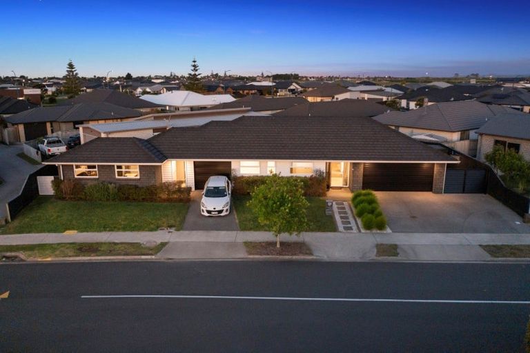 Photo of property in 4 Cupples Street, Papamoa Beach, Papamoa, 3118