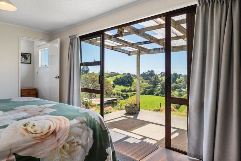 Photo of property in 38 Atkinson Road, Hurworth, New Plymouth, 4371