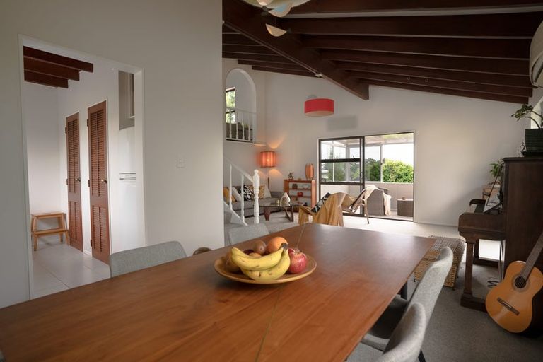 Photo of property in 2/15b Nandana Drive, Glen Eden, Auckland, 0602