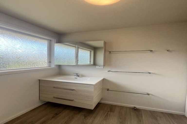 Photo of property in 9 Nimmo Avenue West, Waikanae, 5036