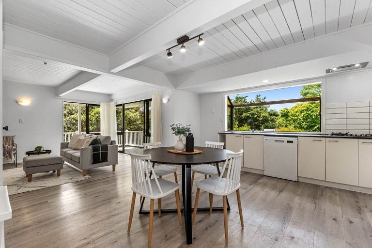 Photo of property in 33 Commins Road, Onerahi, Whangarei, 0110