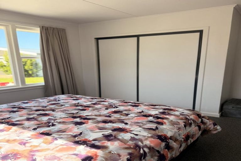Photo of property in 25 Cumnock Street, Wallacetown, 9816