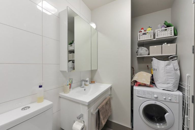 Photo of property in Masina Apartments, 308/80u Riddiford Street, Newtown, Wellington, 6021