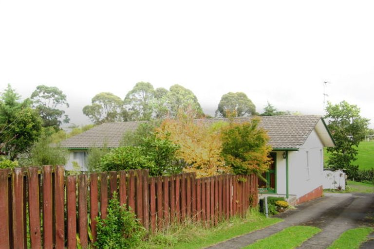 Photo of property in 2/17 Marvon Downs Avenue, Pakuranga Heights, Auckland, 2010