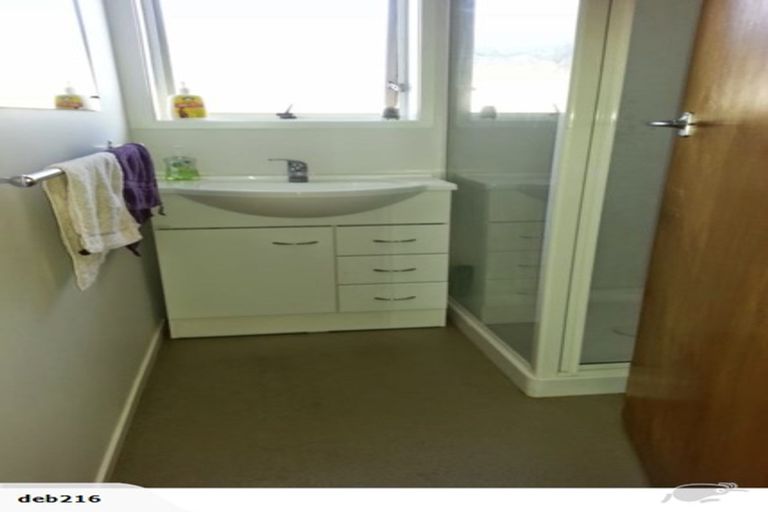 Photo of property in 1/34 Walton Street, Red Beach, 0932