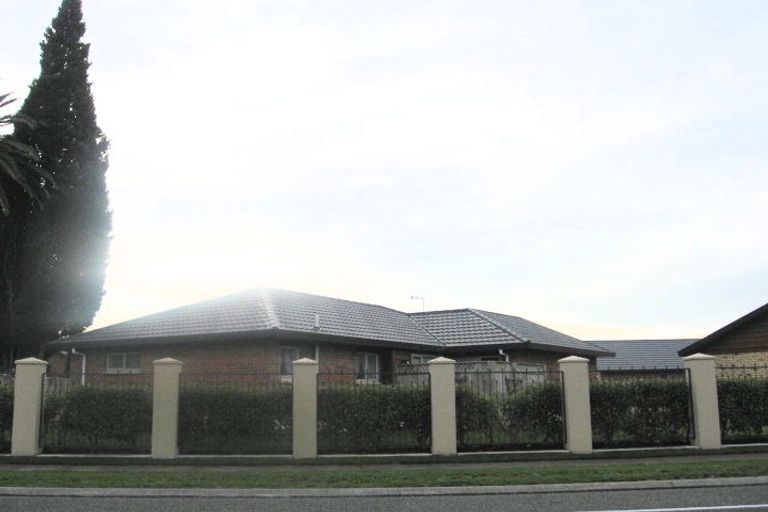 Photo of property in Parkvale Estate, 2/2 Howard Street, Parkvale, Hastings, 4122