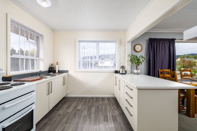 Photo of property in 6 Grace Street, Waimate, 7924