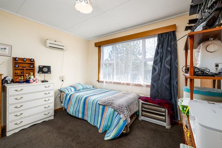 Photo of property in 85 Timaru Road, Waimate, 7924
