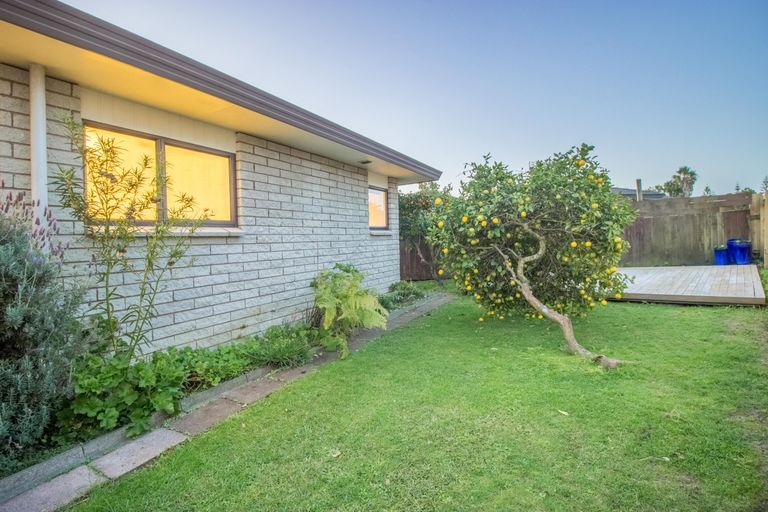 Photo of property in 1b Milton Road, Orewa, 0931
