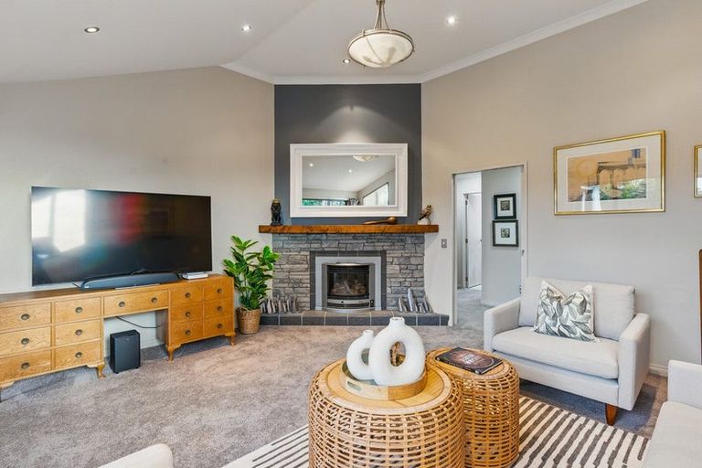 Photo of property in 5 Cadastral Court, Paraparaumu, 5032